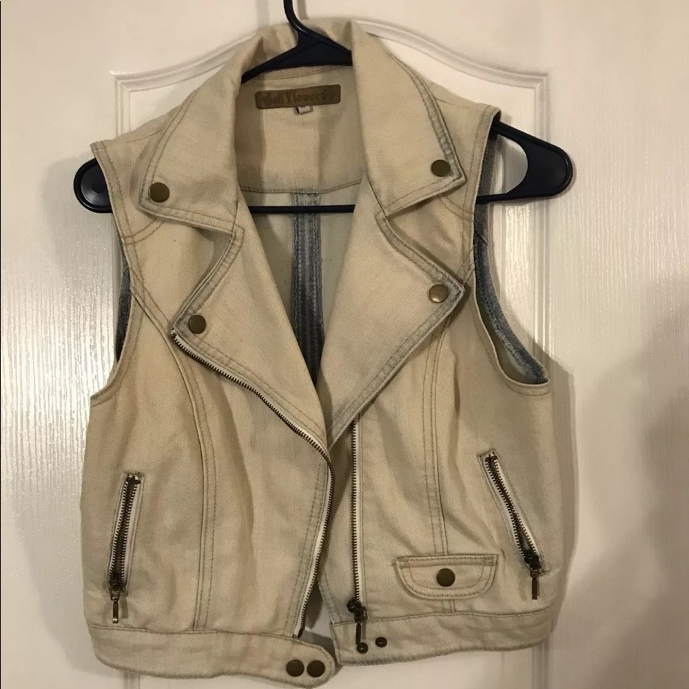 ❌SOLD White Denim Vest Medium